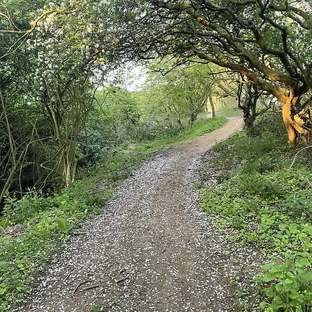 The House - Part Of The The Bay Village With Pool, Gym And Direct Access, Pub, Restaurant, Tennis And Meadows Walks * 파일리