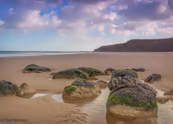 The House - Part Of The The Bay Village With Pool, Gym And Direct Access, Pub, Restaurant, Tennis And Meadows Walks *