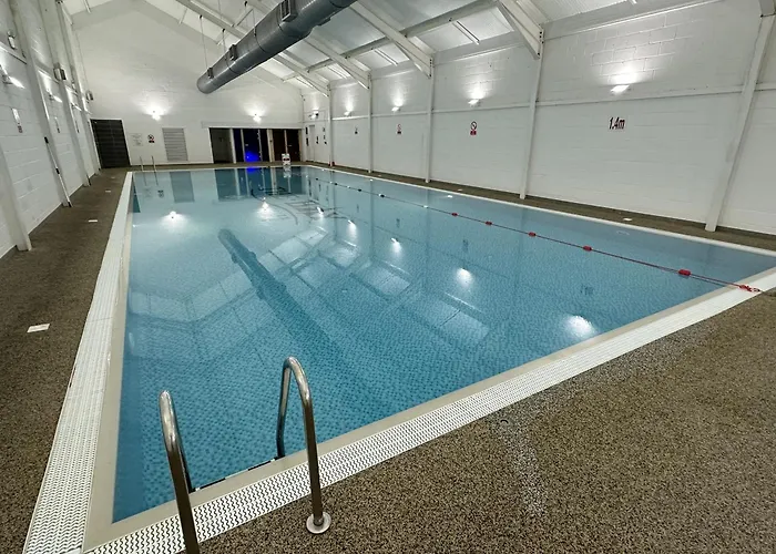 The House - Part Of The The Bay Village With Pool, Gym And Direct Access, Pub, Restaurant, Tennis And Meadows Walks