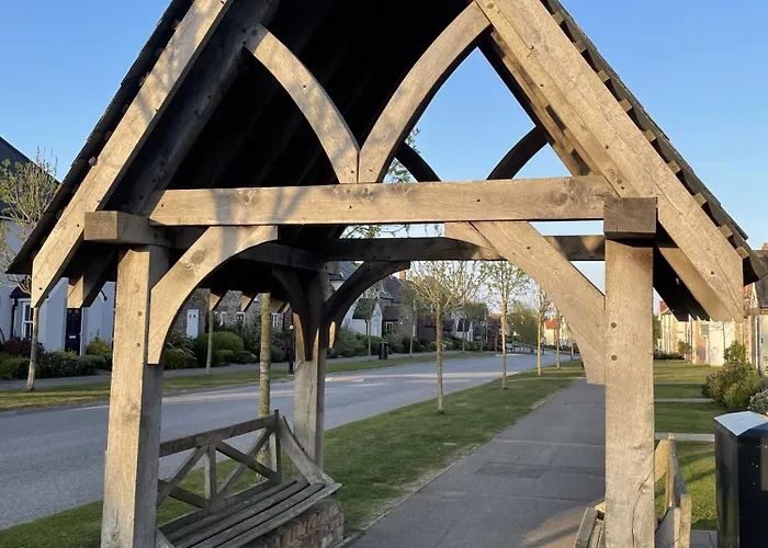 Hébergement de vacances The House - Part Of The The Bay Village With Pool, Gym And Direct Access, Pub, Restaurant, Tennis And Meadows Walks