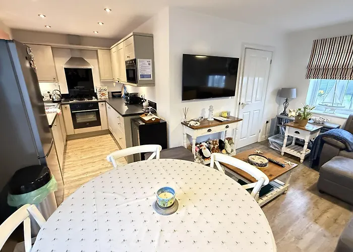 Hébergement de vacances The House - Part Of The The Bay Village With Pool, Gym And Direct Access, Pub, Restaurant, Tennis And Meadows Walks Filey