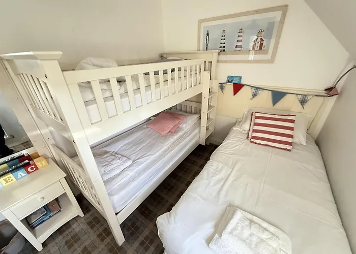 The House - Part Of The The Bay Village With Pool, Gym And Direct Access, Pub, Restaurant, Tennis And Meadows Walks