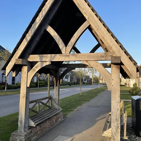 Holiday home The House - Part Of The The Bay Village With Pool, Gym And Direct Access, Pub, Restaurant, Tennis And Meadows Walks