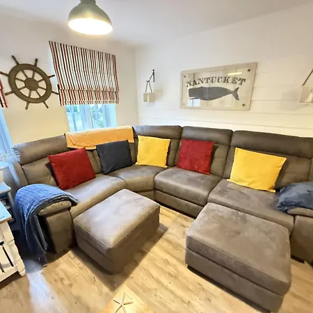 The House - Part Of The The Bay Village With Pool, Gym And Direct Access, Pub, Restaurant, Tennis And Meadows Walks * Filey