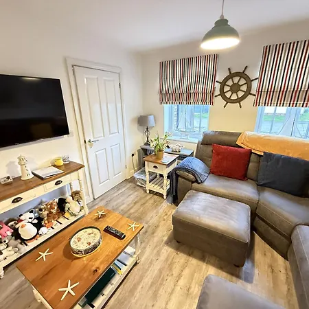 The House - Part Of The The Bay Village With Pool, Gym And Direct Access, Pub, Restaurant, Tennis And Meadows Walks