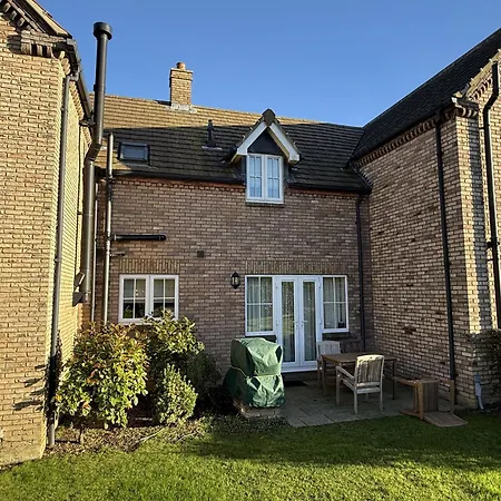 Holiday home The House - Part Of The The Bay Village With Pool, Gym And Direct Access, Pub, Restaurant, Tennis And Meadows Walks *